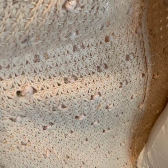 Shaggy Blush Colored Vest - Picture 10 of 12